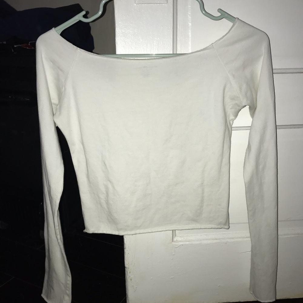 Brandy Melville Off the Shoulder Top - Picture 5 of 7